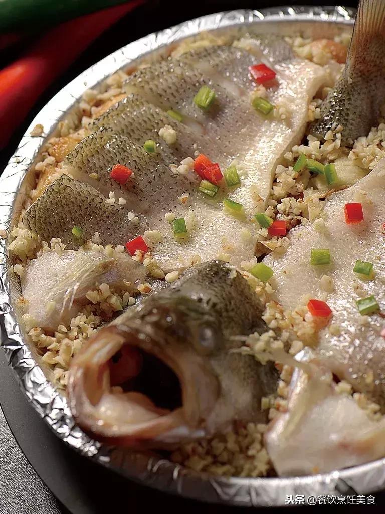 外公是广州酒家元老，父亲创办唐苑，85后的他这样改造粤菜