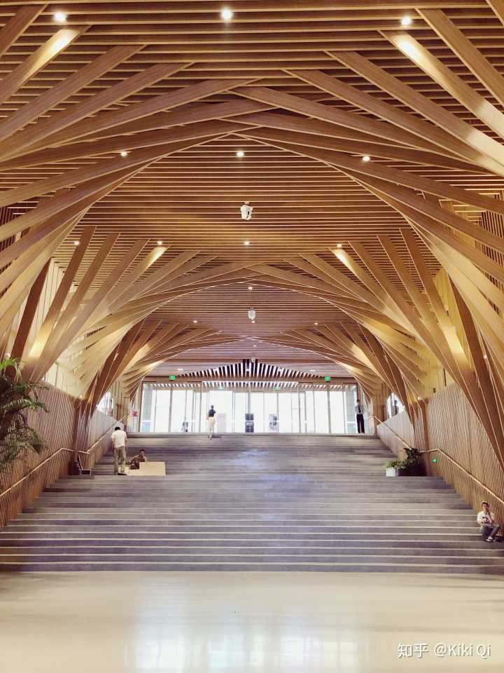 郑州有什么好吃的美食,郑州有什么好玩的地方情侣