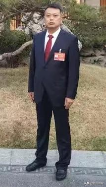 全国脱贫攻坚先进个人陈辉,全国脱贫攻坚先进个人李卓