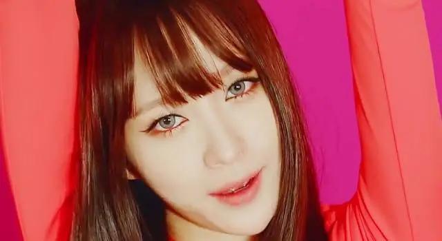 流星眉唇化妆教程,流星眉的化妆方法