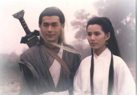 她很美,可惜被糟蹋了