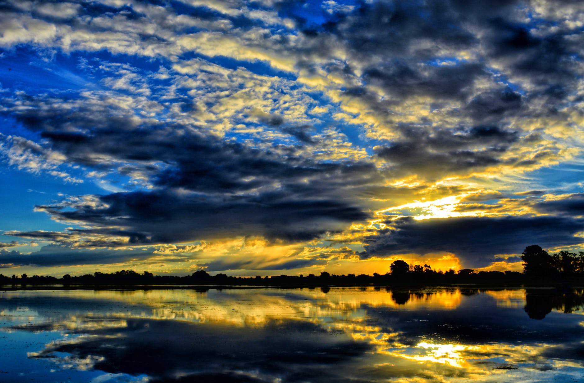二婚的心酸和无奈短语,二婚五年才有勇气面对过去