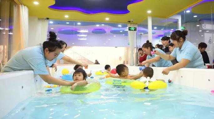 开婴儿游泳馆的好处与弊端,婴儿游泳馆淡季经营模式