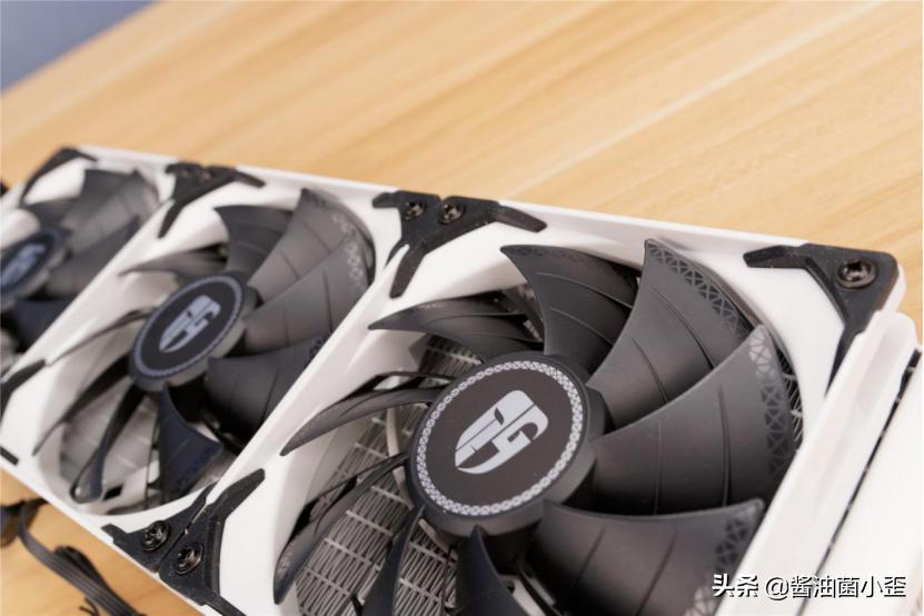 影驰rtx3090金属大师尺寸,影驰20周年纪念版rtx4090显卡开箱