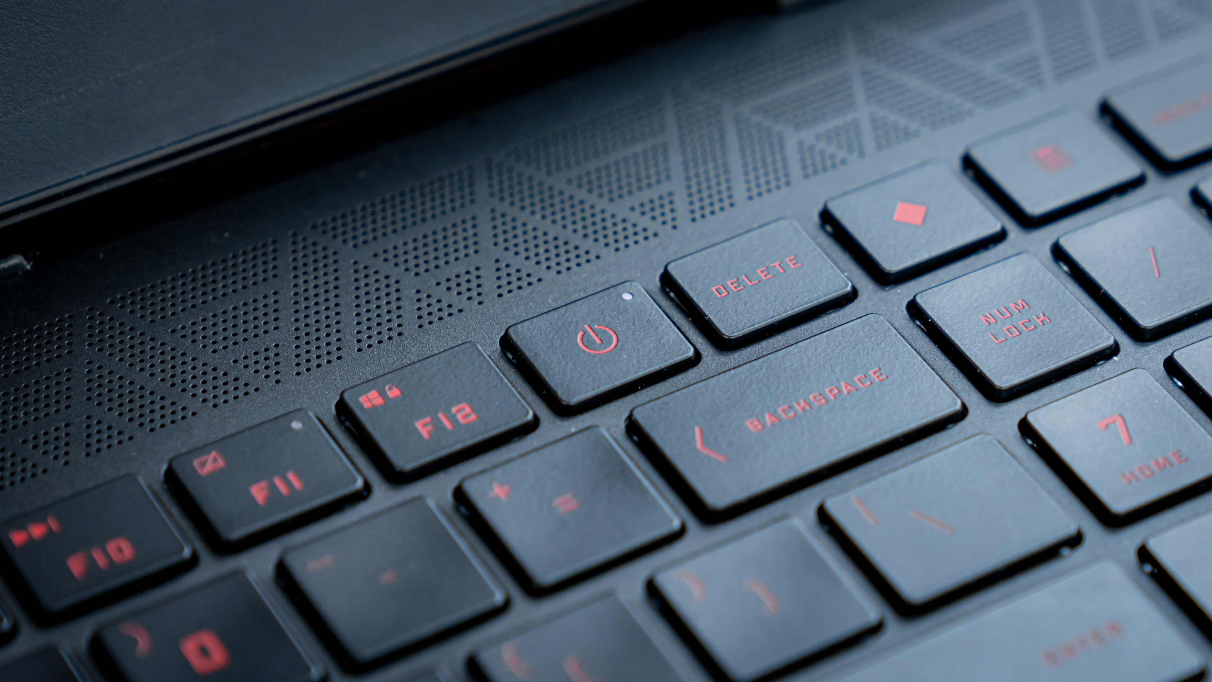 联想刃7000k和惠普台式暗影精灵6,惠普游戏本暗影精灵6新品发布会