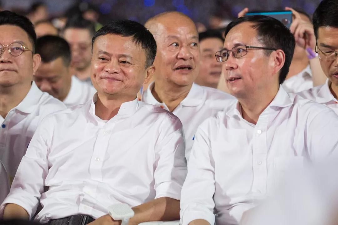 马云卸任阿里的商业乐章如何继续,马云卸任阿里ceo晚会