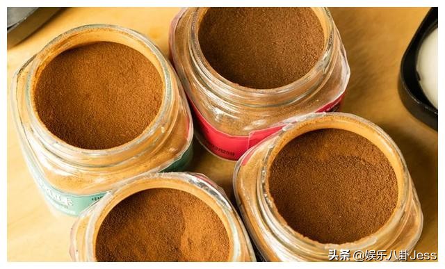 在李佳琦直播间买零食，是个划算的选择吗？