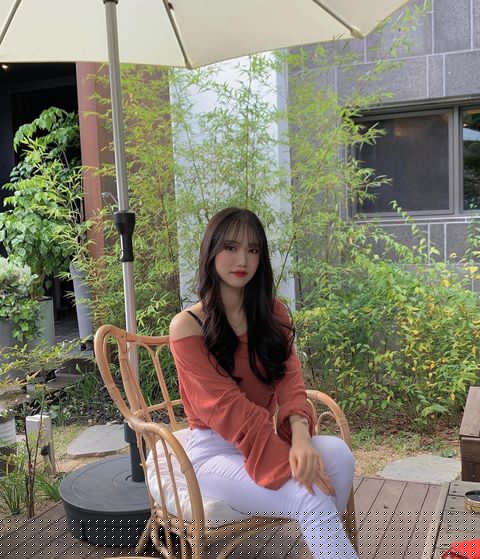 肩宽、脖子短怎么穿毛衣显瘦?7个穿搭技巧帮你「缩骨架」