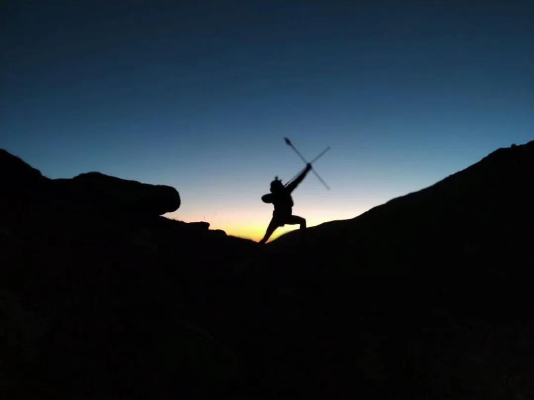 西北望射天狼深度解析,西北望射天狼霸气吗