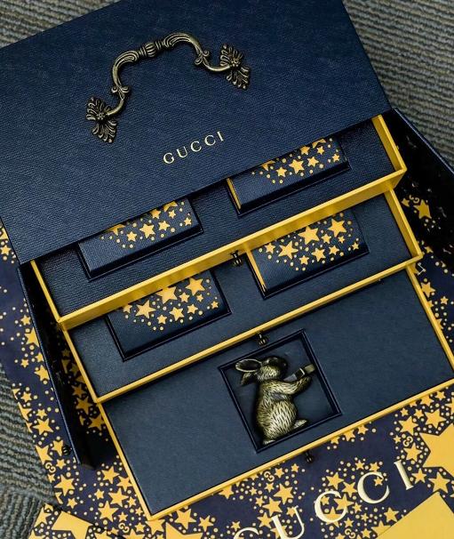 中秋创意礼盒包装空盒子,中秋月饼礼盒通版牛皮纸包装案例