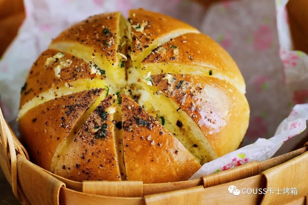 网红蒜香芝士面包,网红面包爆款芝士卷包