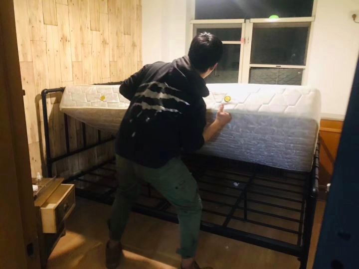 去年,我帮房东赚了100万