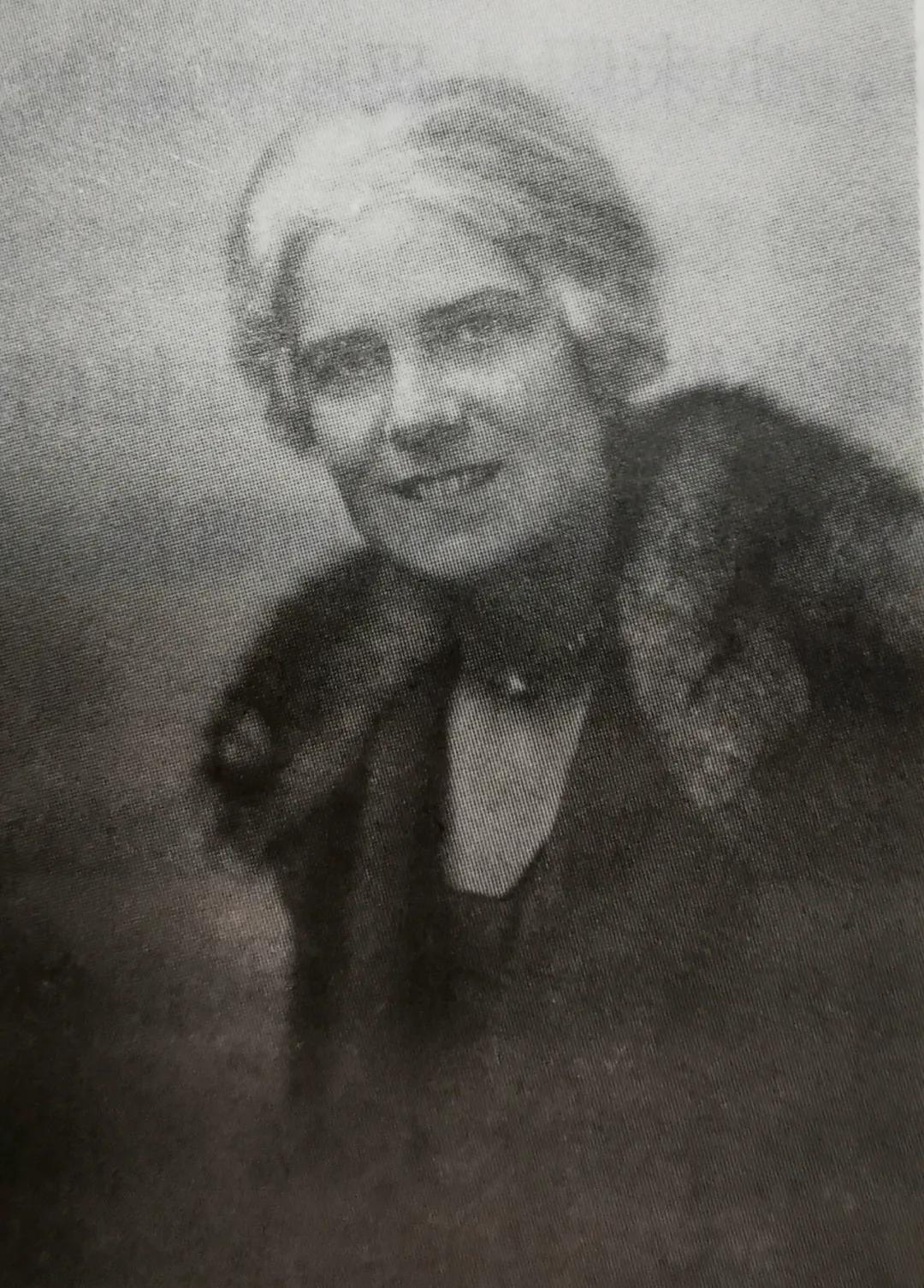 英国贵族最野的女人：大把人想写我的传记，可他们对性一窍不通