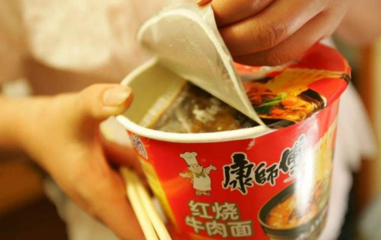 建议大家：逛超市碰到这5款方便面别犹豫，味道前所未有，很美味