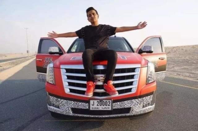 迪拜富二代，15岁就开百万豪车，法拉利专门定制，投胎是门技术活