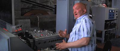 007大钢牙国语版,007大钢牙