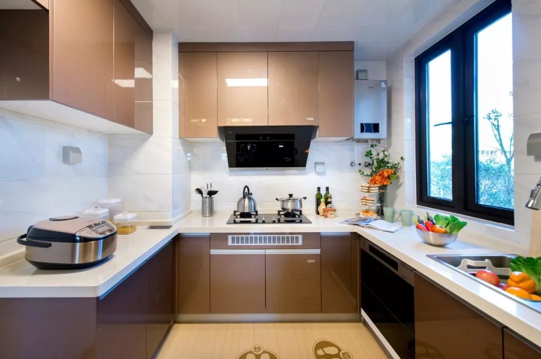 梅溪湖变“瘦”！也来万人围观？低密度，双地铁，“瘦溪湖”要火