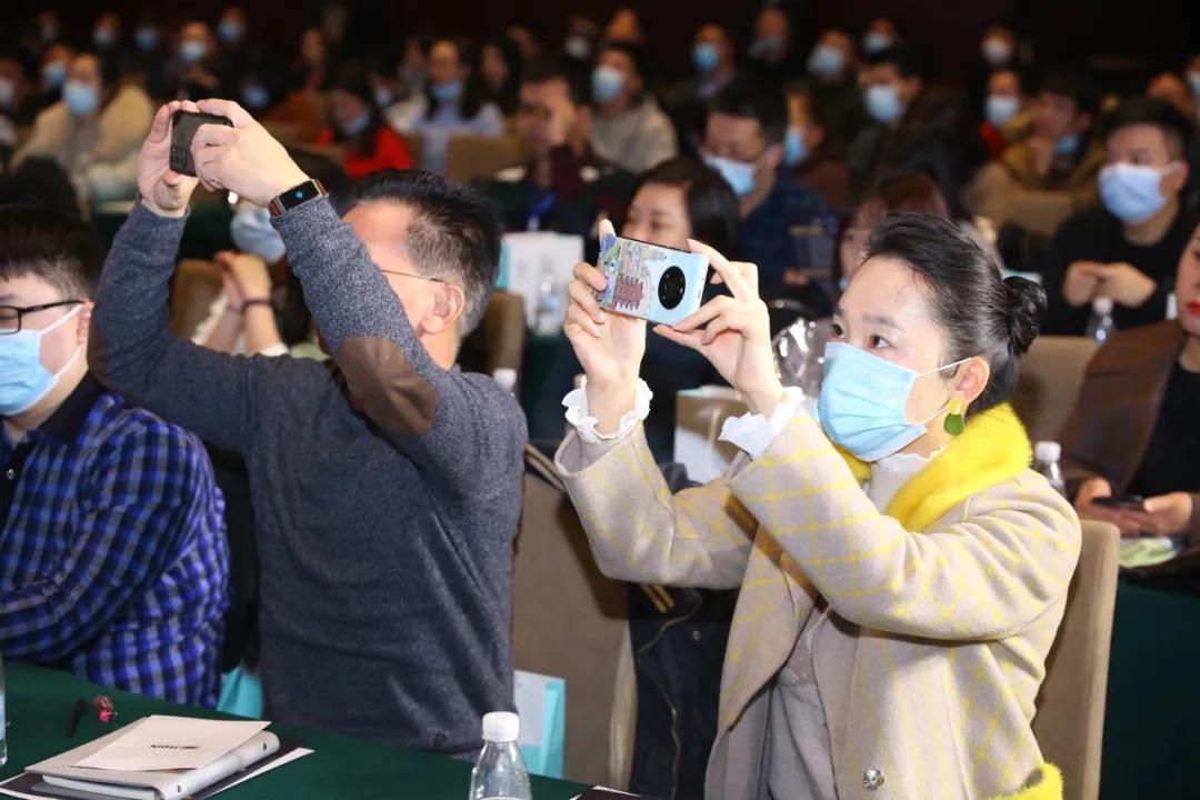 全世界最会做生意的犹太人，带给美妆商业哪些启示？