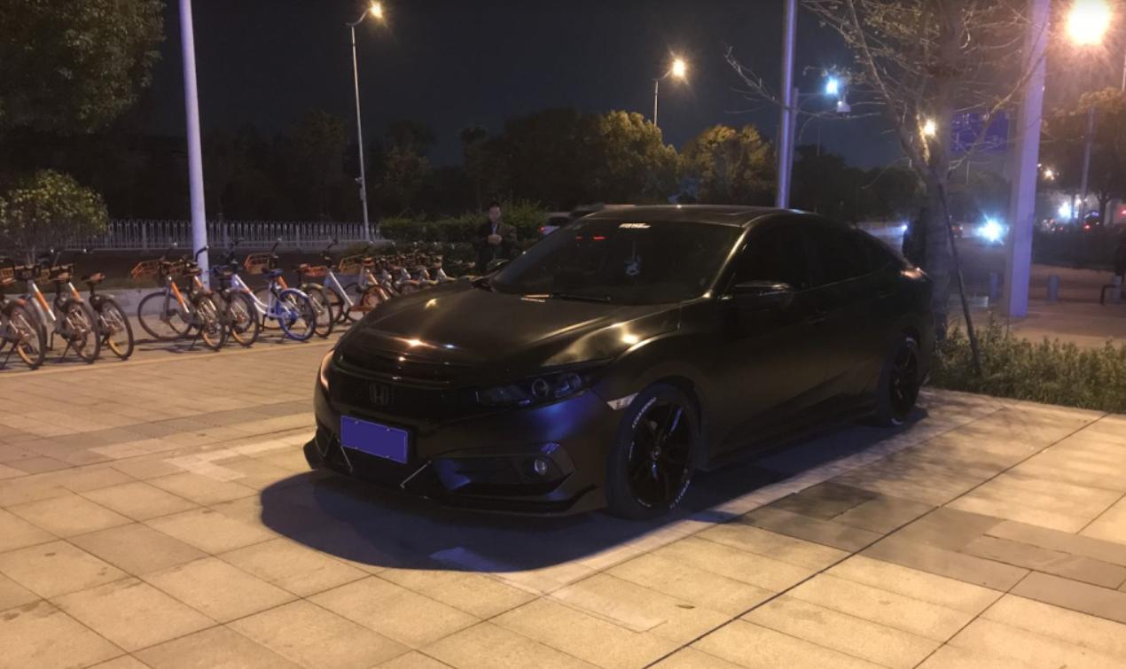 十代思域外观黑白改装方案,十代思域全黑改装