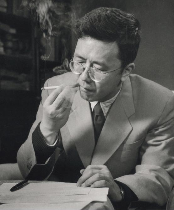 华罗庚读完《七律和郭沫若同志》，给毛主席写信：勤学毛著脱旧胎