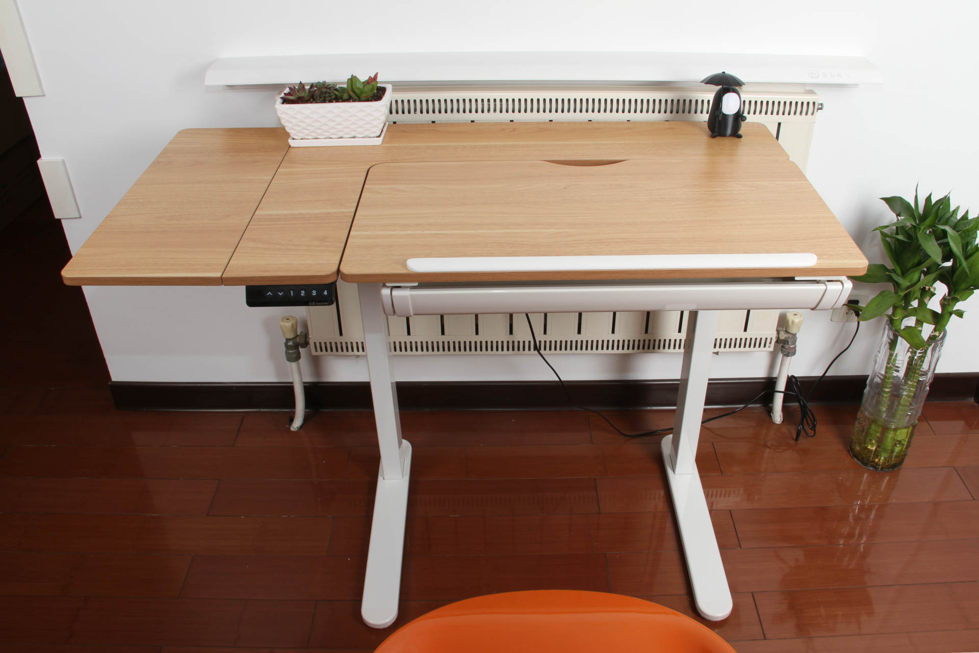 两千元以内电动升降桌，冠军孙杨推荐乐歌新品，伏案苦读不再腰酸