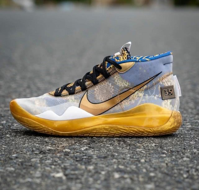 伦纳德猛龙总决赛战靴,伦纳德猛龙总冠军球鞋