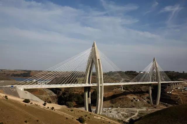 武汉的造桥水平,武汉造桥的视频