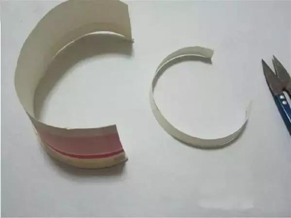 幼儿园手工制作医护工具大全图解,幼儿园手工作品废物利用