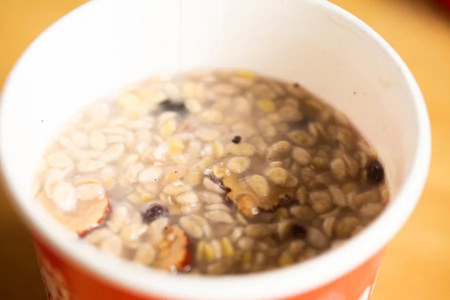 在李佳琪直播间买零食，是个划算的选择吗？