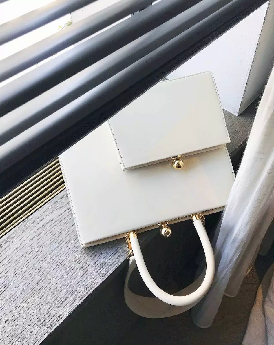 买一送一的背包,买一送一背法