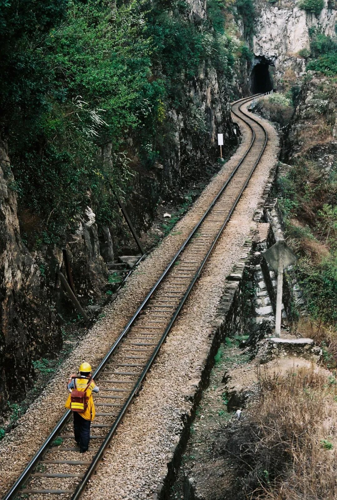 中国哪里还有绿皮火车,中国哪个城市绿皮火车最多