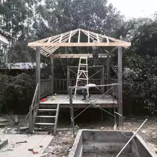 90后小伙花100万造房子,90后小伙花几千元装修500个平方