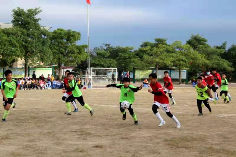 洪塘小学体育节足球比赛,洪窟小学运动会