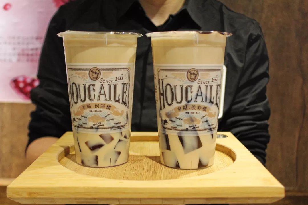 侯彩擂奶茶 (侯彩擂奶茶加盟店价格)