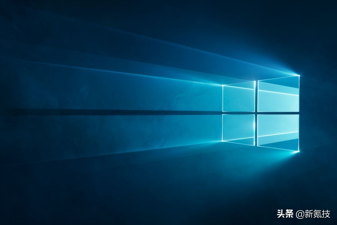 为什么windows10的原装壁纸有两种,windows10所有默认壁纸是哪里的