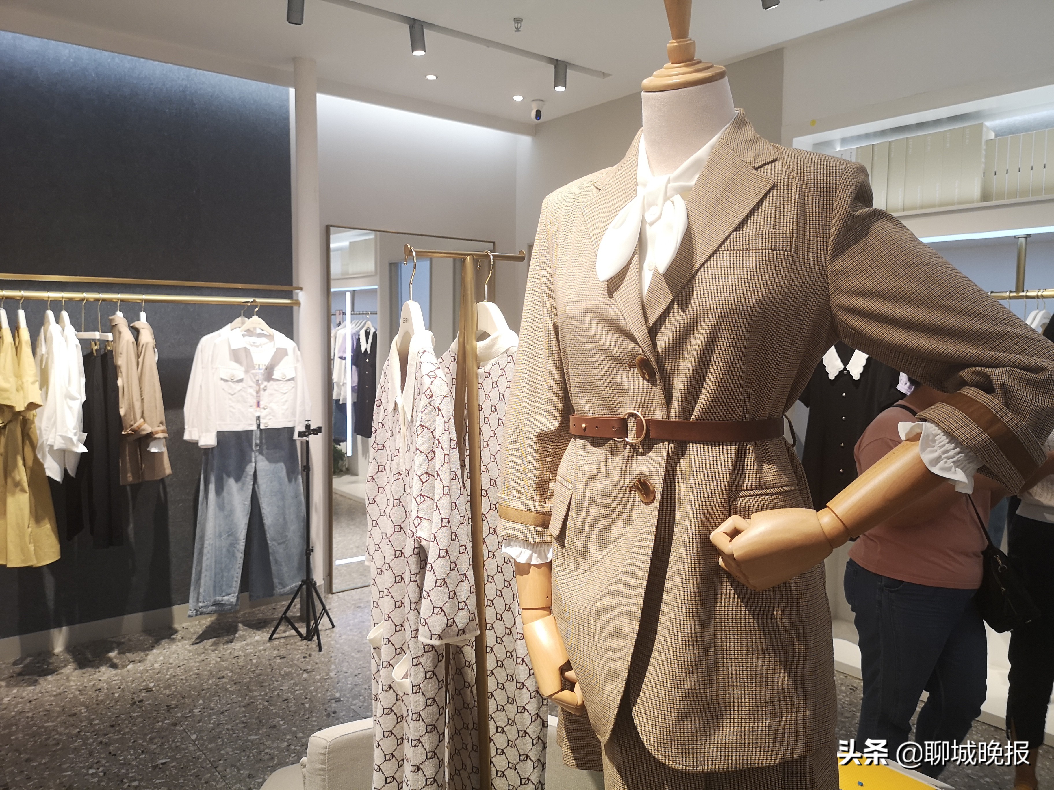 聊城百大金鼎,聊城市百大金鼎购物中心