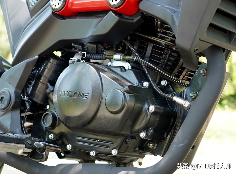 银钢小怪兽150灯泡型号,银钢小怪兽150改装方案