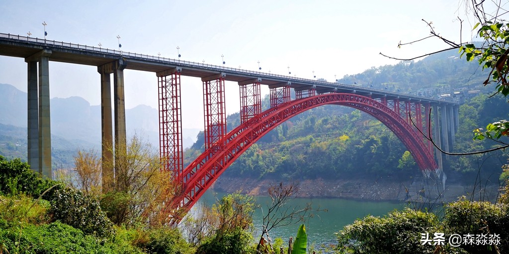 恩施清江大峡谷蝴蝶岩讲解,清江峡谷蝴蝶岩