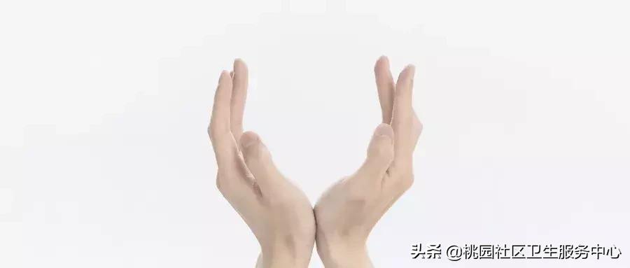 夏天脚上起小水泡很痒是怎么回事,手指到夏天就会有水泡是怎么回事