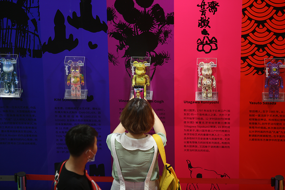 一玩具熊被炒到3万元,日本公仔熊卖到天价