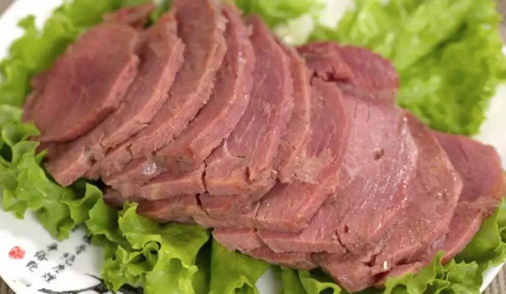 天津特色美食天津煎饼果子 (天津风味小吃三绝)