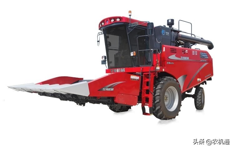 玉米收割机液压行走好还是机械好,自走式玉米收获机演示