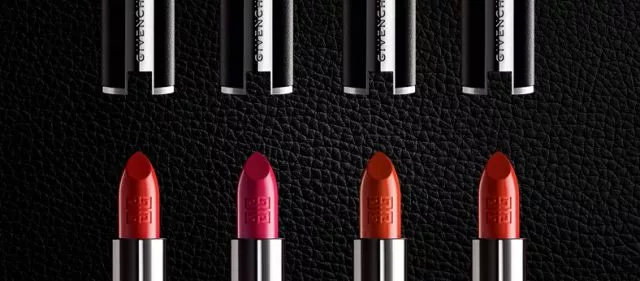 装妆美资讯馆｜是谁？让赫本比梦露更美丽？