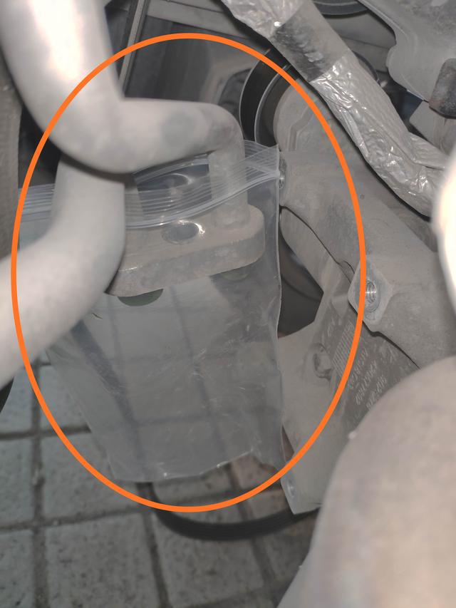 汽车发动机抱死是什么原因造成的,汽车发生抱死状态有哪几种原因