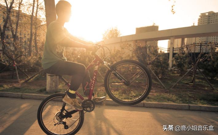 汪峰《当我想你的时候》愿你的余生，有一个人，如我那时般爱你