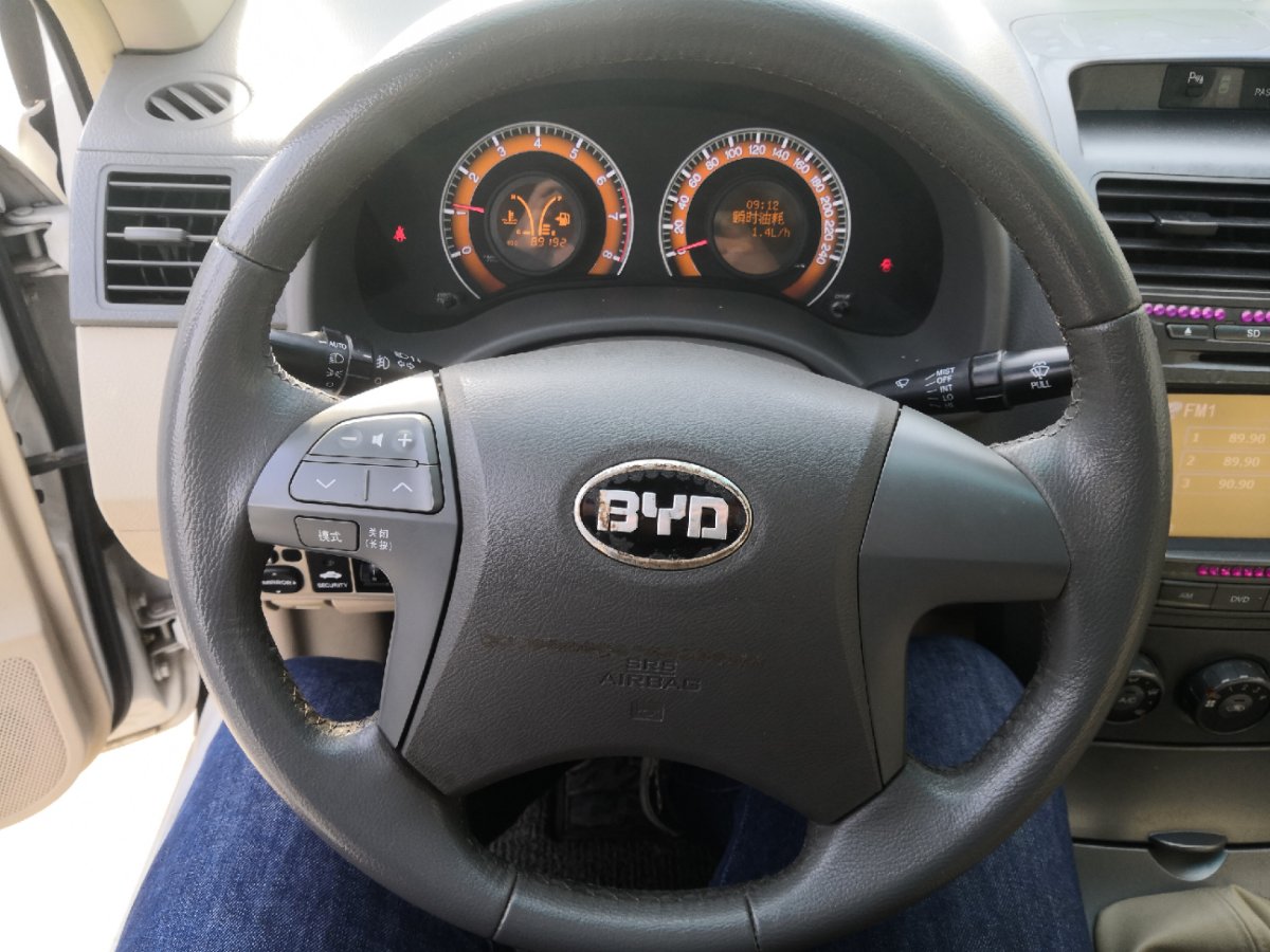 byd空间与舒适都好的车,比亚迪l3新车多少钱