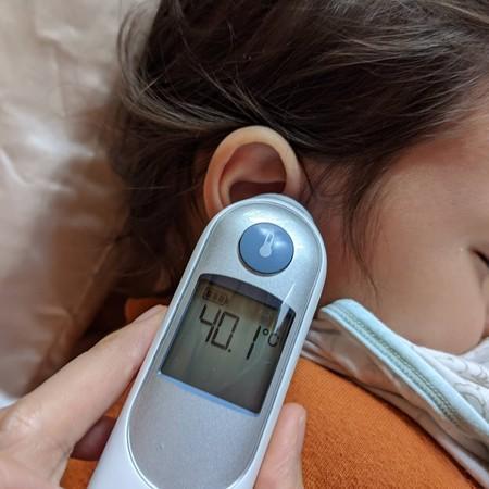 2岁娃低烧37.4,2岁孩子高烧39.1但精神很好