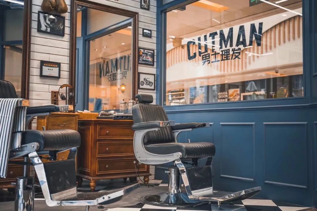 回不去的家乡留不住的亲人,发型师打工收入怎么月入2万