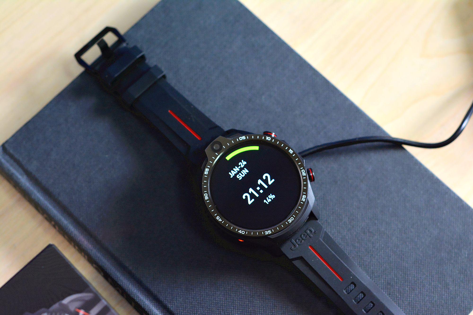 jeep新款智能手表jpsw011black,jeep智能手表高配版有啥区别