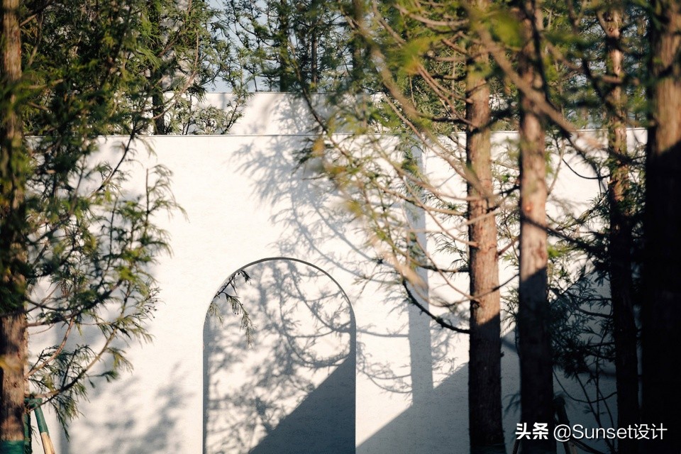 幽居在闹市潜游天地间,闹市寻幽处雅意上心头